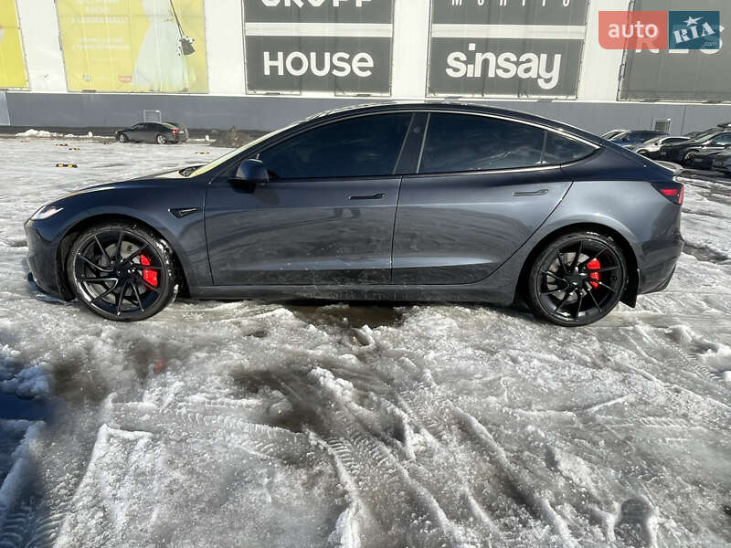 Седан Tesla Model 3 2024 в Киеве