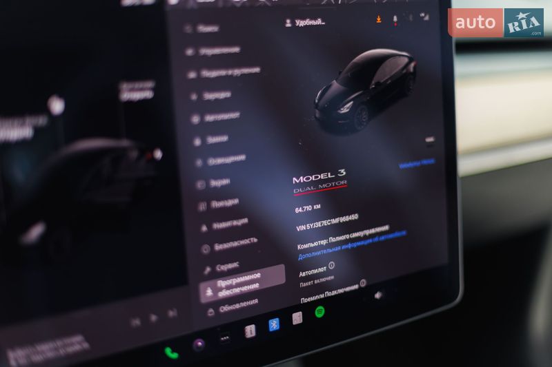 Седан Tesla Model 3 2021 в Киеве
