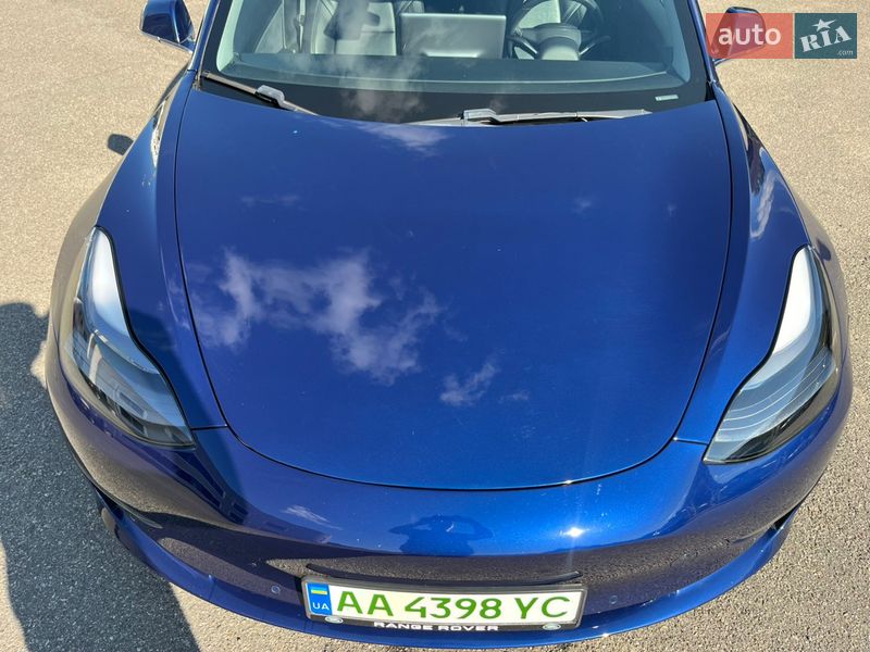 Седан Tesla Model 3 2019 в Киеве