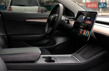 Седан Tesla Model 3 2022 в Белой Церкви