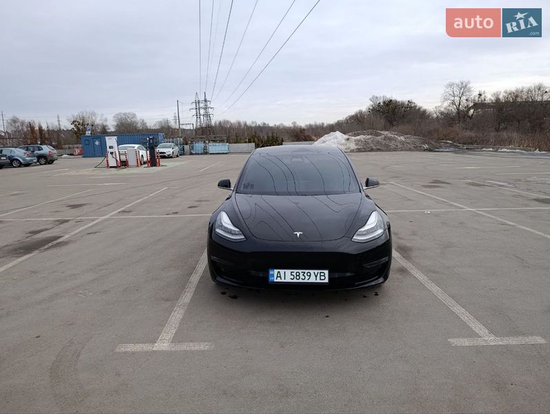 Седан Tesla Model 3 2019 в Ирпене