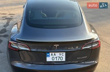 Седан Tesla Model 3 2018 в Черкассах