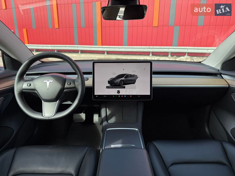 Седан Tesla Model 3 2022 в Києві