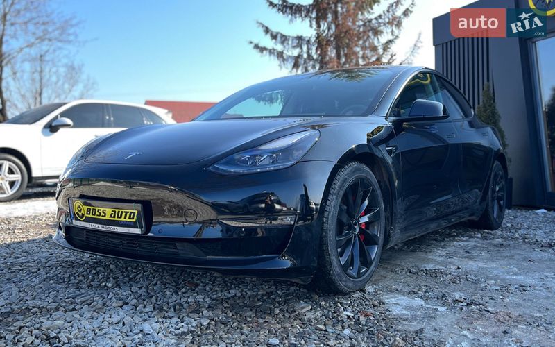 Седан Tesla Model 3 2021 в Коломиї