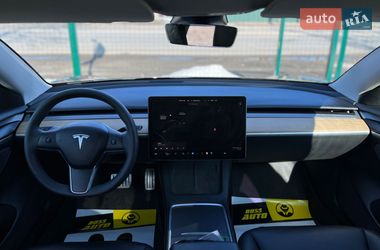 Седан Tesla Model 3 2021 в Коломые
