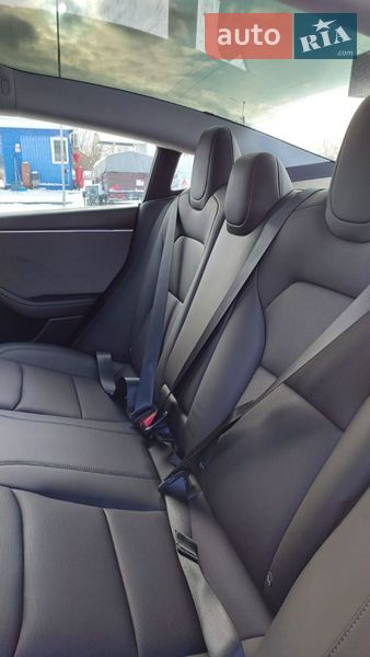 Седан Tesla Model 3 2024 в Киеве