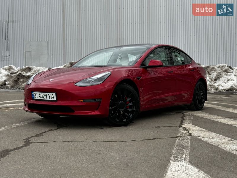 Седан Tesla Model 3 2021 в Полтаве