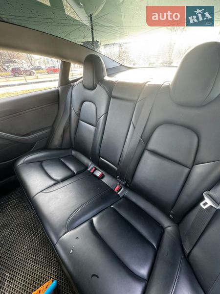 Седан Tesla Model 3 2019 в Львові фото 19 Седан Tesla Model 3 2019 в Львові