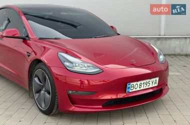 Седан Tesla Model 3 2021 в Ивано-Франковске