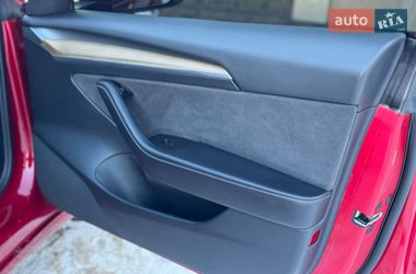 Седан Tesla Model 3 2021 в Ивано-Франковске