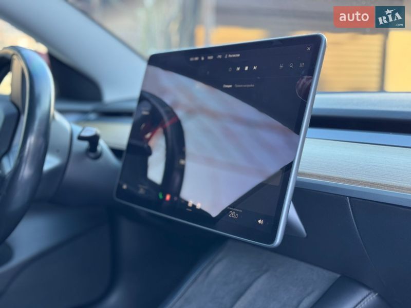 Седан Tesla Model 3 2021 в Ивано-Франковске