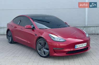 Седан Tesla Model 3 2021 в Ивано-Франковске
