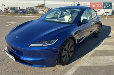 Седан Tesla Model 3 2024 в Киеве