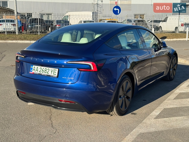 Седан Tesla Model 3 2024 в Києві фото 15 Седан Tesla Model 3 2024 в Києві