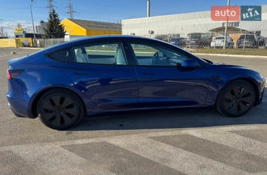 Седан Tesla Model 3 2024 в Киеве