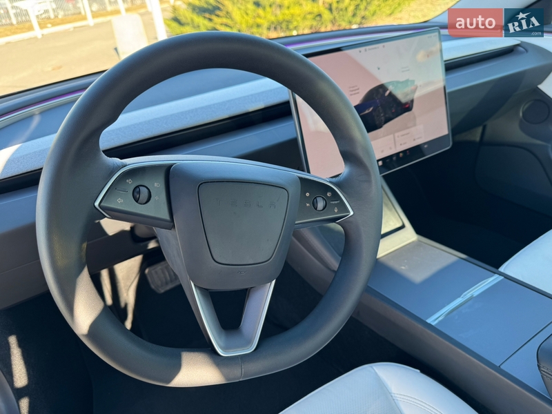 Седан Tesla Model 3 2024 в Києві фото 24 Седан Tesla Model 3 2024 в Києві
