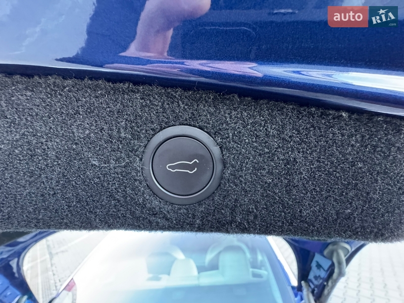 Седан Tesla Model 3 2024 в Киеве фото 25 Седан Tesla Model 3 2024 в Киеве