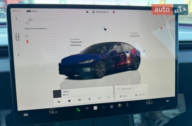 Седан Tesla Model 3 2024 в Киеве