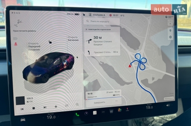 Седан Tesla Model 3 2024 в Киеве
