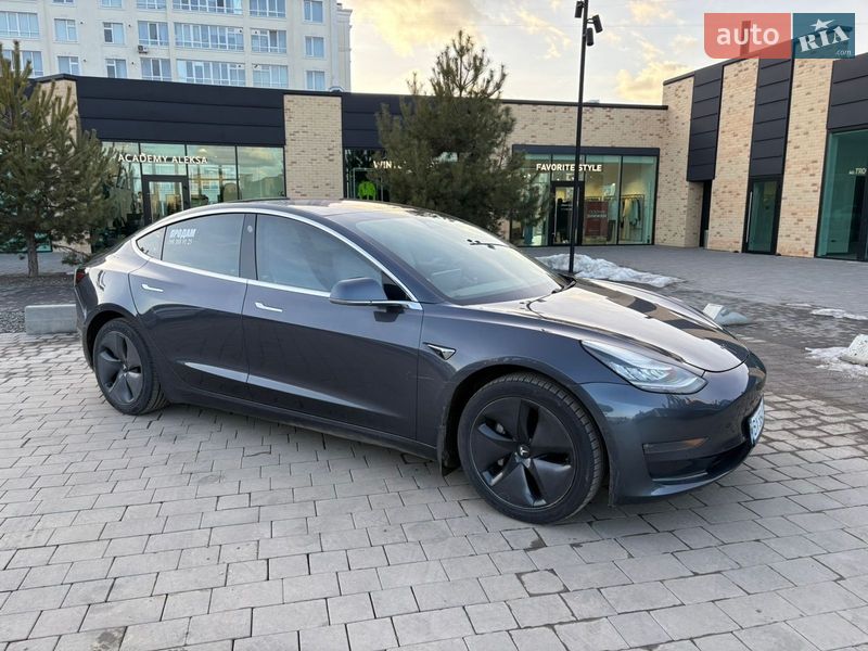 Седан Tesla Model 3 2019 в Хмельницькому