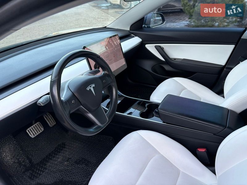 Седан Tesla Model 3 2019 в Хмельницькому