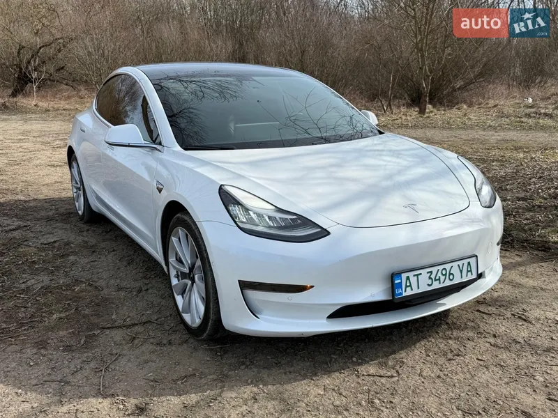 Tesla Model 3 2019