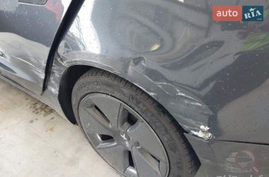 Седан Tesla Model 3 2023 в Львове