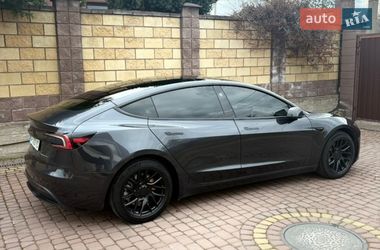 Седан Tesla Model 3 2024 в Запорожье