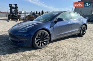 Седан Tesla Model 3 2023 в Львові