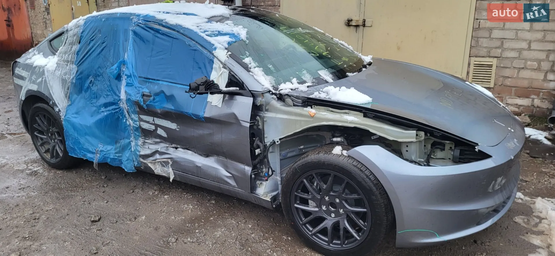 2025 Tesla Model 3 - мініатюра 5