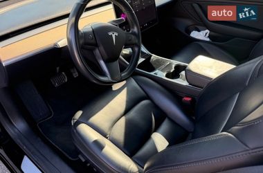 Седан Tesla Model 3 2018 в Ровно