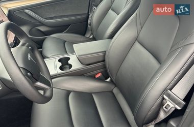 Седан Tesla Model 3 2023 в Киеве