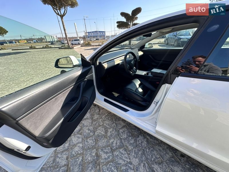 Седан Tesla Model 3 2020 в Львове фото 45 Седан Tesla Model 3 2020 в Львове