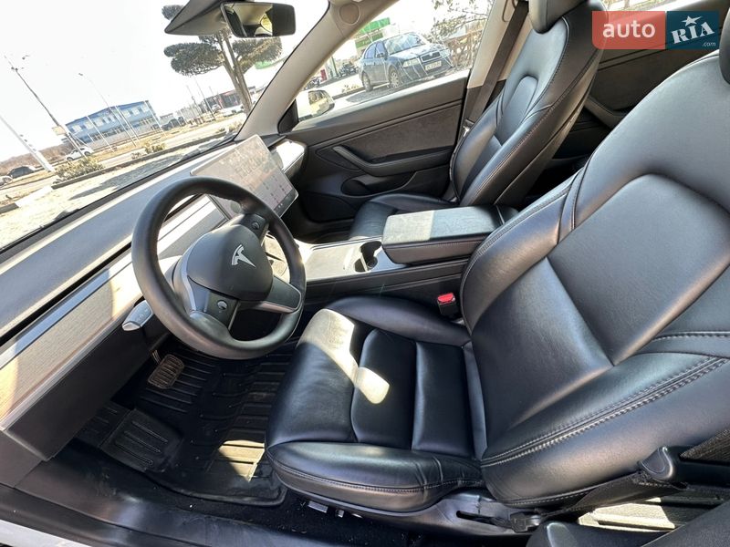 Седан Tesla Model 3 2020 в Львове фото 46 Седан Tesla Model 3 2020 в Львове