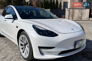 Седан Tesla Model 3 2020 в Львове