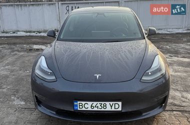 Седан Tesla Model 3 2021 в Ірпені