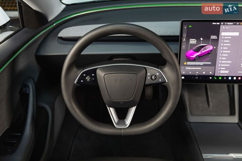 Седан Tesla Model 3 2024 в Луцке
