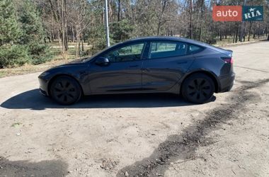 Седан Tesla Model 3 2024 в Києві