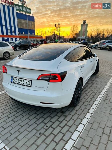 Седан Tesla Model 3 2022 в Львове фото 3 Седан Tesla Model 3 2022 в Львове