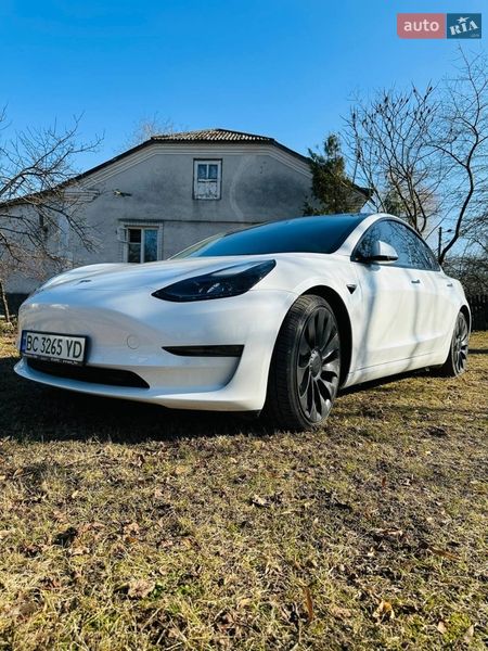 Седан Tesla Model 3 2022 в Львове фото 12 Седан Tesla Model 3 2022 в Львове