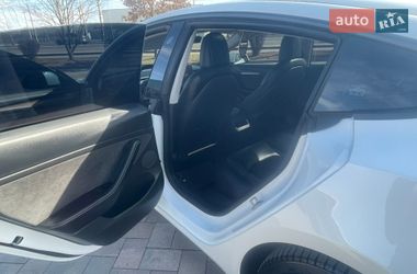 Седан Tesla Model 3 2022 в Івано-Франківську