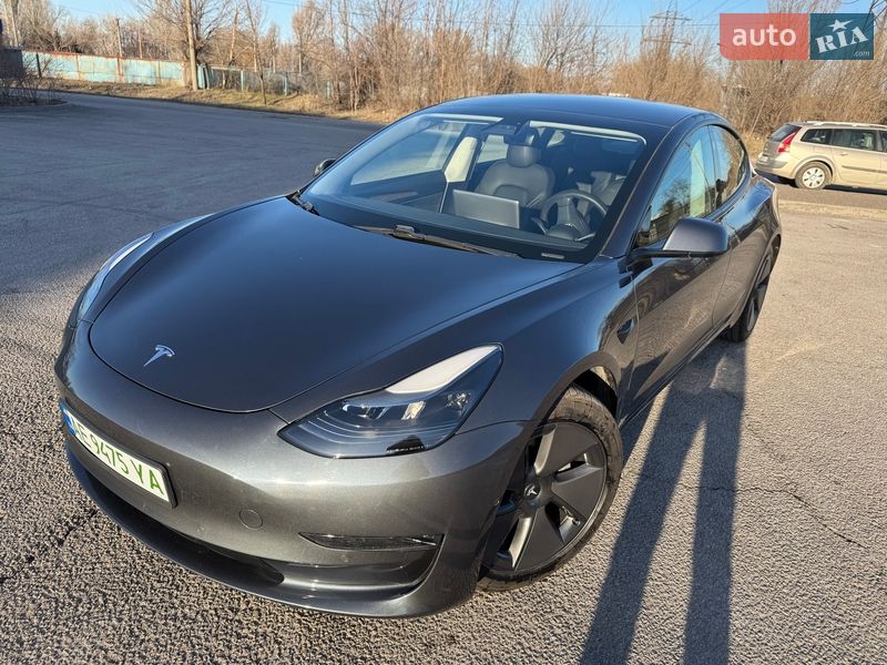 Седан Tesla Model 3 2021 в Днепре