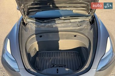 Седан Tesla Model 3 2021 в Днепре