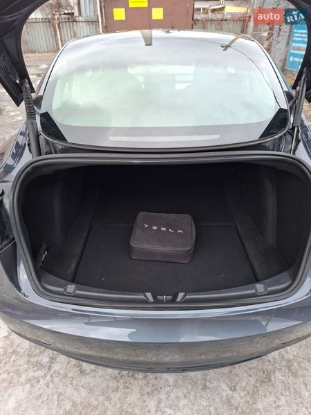 Седан Tesla Model 3 2021 в Харькове