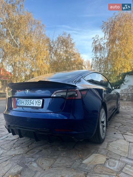 Седан Tesla Model 3 2021 в Одесі