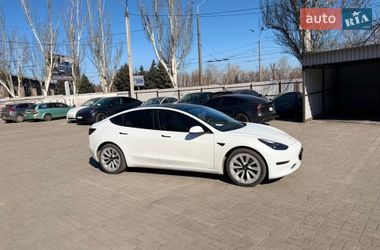Седан Tesla Model 3 2022 в Дніпрі