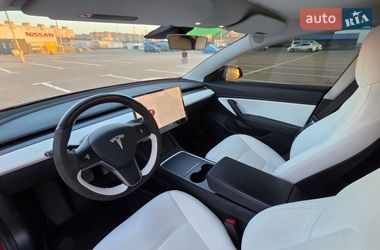 Седан Tesla Model 3 2021 в Одессе