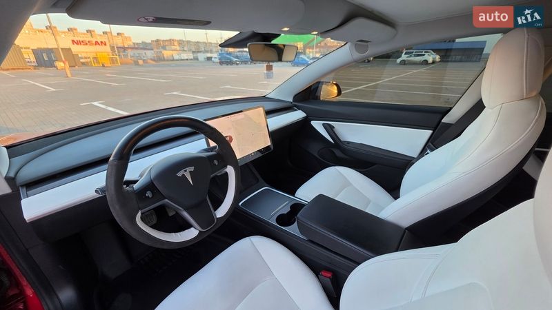 Седан Tesla Model 3 2021 в Одесі