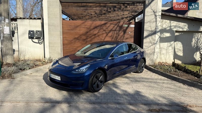 Седан Tesla Model 3 2019 в Одесі