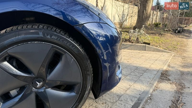 Седан Tesla Model 3 2019 в Одесі